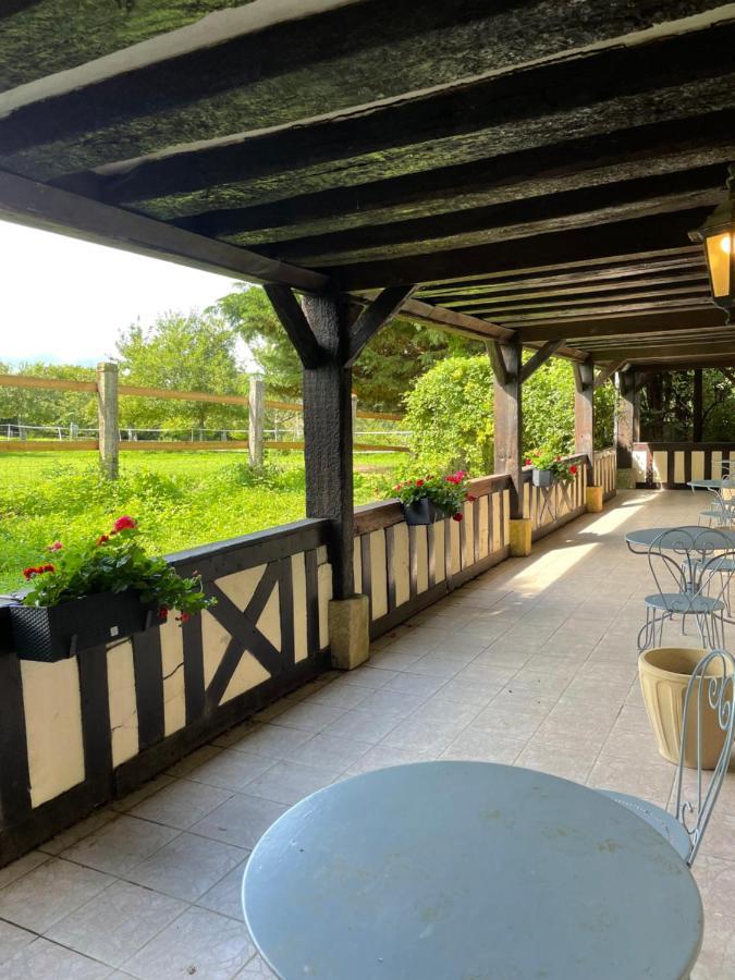 Отель Domaine De Geffosse Пон-л'Эвек Экстерьер фото